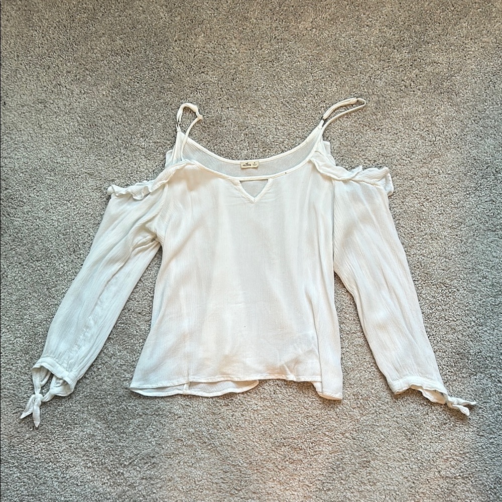 Hollister White Cold Shoulder Blouse